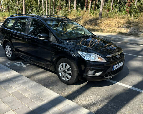 Черный Форд Фокус, объемом двигателя 1.6 л и пробегом 189 тыс. км за 5850 $, фото 2 на Automoto.ua