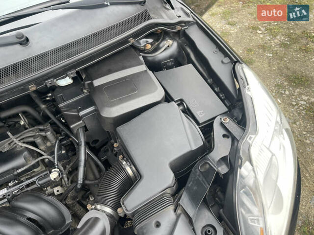 Черный Форд Фокус, объемом двигателя 1.6 л и пробегом 223 тыс. км за 6400 $, фото 67 на Automoto.ua