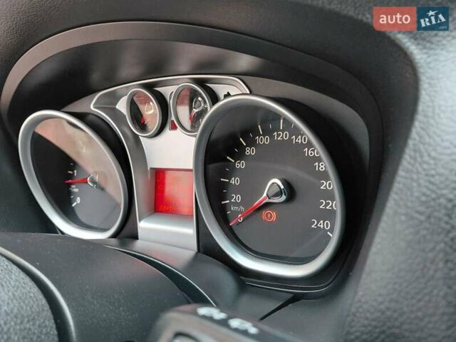 Форд Фокус 2008 в Самборе на Automoto.ua Черный Форд Фокус, объемом двигателя 1.6 л и пробегом 225 тыс. км за 4999 $, фото 82 на Automoto.ua