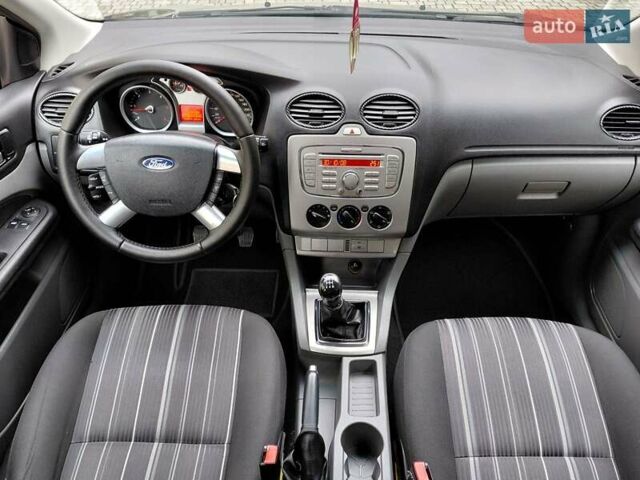 Форд Фокус 2008 у Самборе на Automoto.ua Чорний Форд Фокус, об'ємом двигуна 1.6 л та пробігом 225 тис. км за 4999 $, фото 52 на Automoto.ua