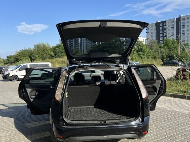 Черный Форд Фокус, объемом двигателя 1.6 л и пробегом 293 тыс. км за 5500 $, фото 3 на Automoto.ua