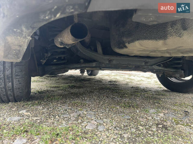 Черный Форд Фокус, объемом двигателя 1.6 л и пробегом 223 тыс. км за 6400 $, фото 28 на Automoto.ua