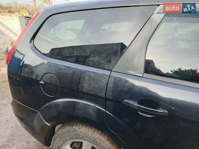 Черный Форд Фокус, объемом двигателя 1.56 л и пробегом 356 тыс. км за 5300 $, фото 6 на Automoto.ua