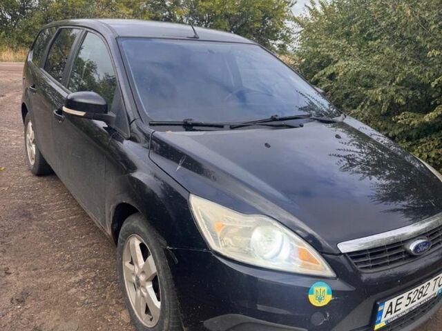 Черный Форд Фокус, объемом двигателя 1.6 л и пробегом 280 тыс. км за 4800 $, фото 1 на Automoto.ua