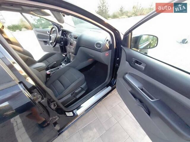 Форд Фокус 2008 у Луцьку на Automoto.ua Чорний Форд Фокус, об'ємом двигуна 1.8 л та пробігом 189 тис. км за 5500 $, фото 24 на Automoto.ua