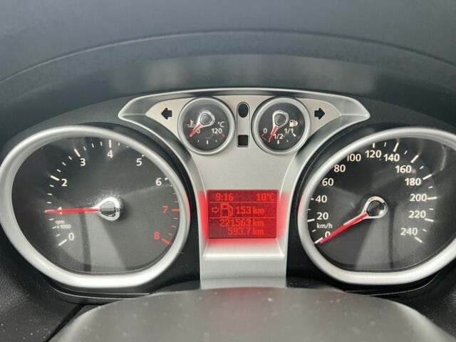 Черный Форд Фокус, объемом двигателя 1.6 л и пробегом 200 тыс. км за 5500 $, фото 17 на Automoto.ua