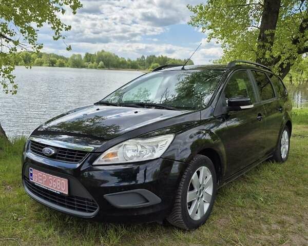 Черный Форд Фокус, объемом двигателя 1.6 л и пробегом 208 тыс. км за 5900 $, фото 2 на Automoto.ua