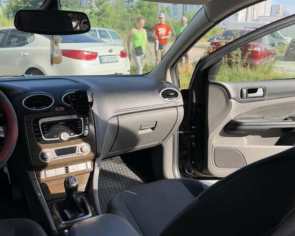 Черный Форд Фокус, объемом двигателя 1.6 л и пробегом 283 тыс. км за 5700 $, фото 36 на Automoto.ua