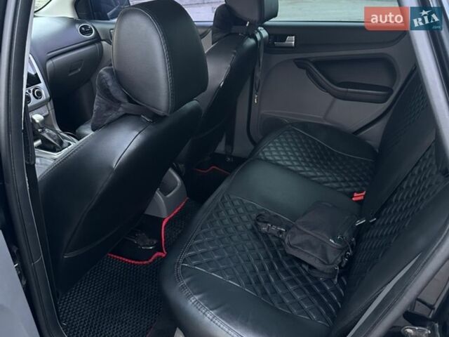 Чорний Форд Фокус, об'ємом двигуна 1.6 л та пробігом 295 тис. км за 5599 $, фото 19 на Automoto.ua