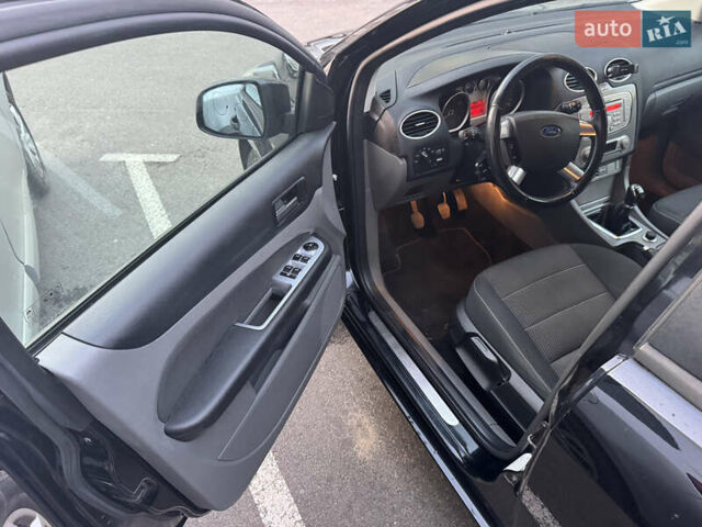 Чорний Форд Фокус, об'ємом двигуна 1.6 л та пробігом 261 тис. км за 5800 $, фото 16 на Automoto.ua