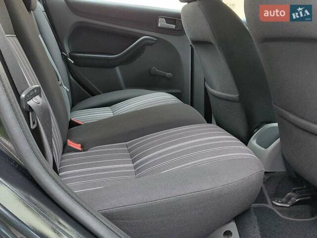 Форд Фокус 2008 у Самборе на Automoto.ua Чорний Форд Фокус, об'ємом двигуна 1.6 л та пробігом 225 тис. км за 4999 $, фото 38 на Automoto.ua