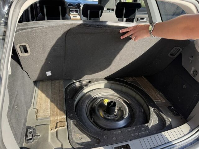 Черный Форд Фокус, объемом двигателя 1.6 л и пробегом 293 тыс. км за 5500 $, фото 21 на Automoto.ua