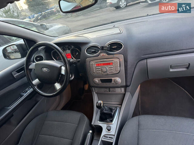 Чорний Форд Фокус, об'ємом двигуна 1.6 л та пробігом 261 тис. км за 5800 $, фото 11 на Automoto.ua