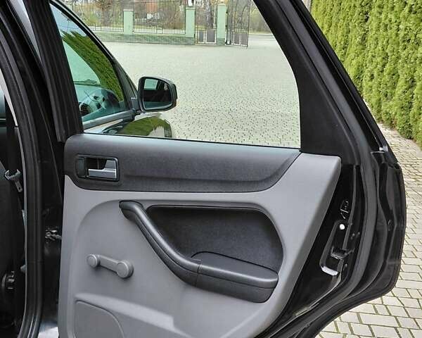 Форд Фокус 2008 у Самборе на Automoto.ua Чорний Форд Фокус, об'ємом двигуна 1.6 л та пробігом 225 тис. км за 4999 $, фото 36 на Automoto.ua