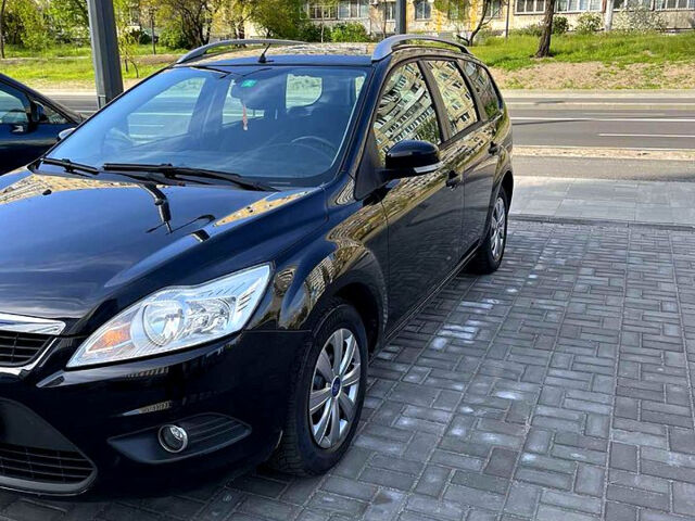 Черный Форд Фокус, объемом двигателя 1.8 л и пробегом 151 тыс. км за 6690 $, фото 2 на Automoto.ua