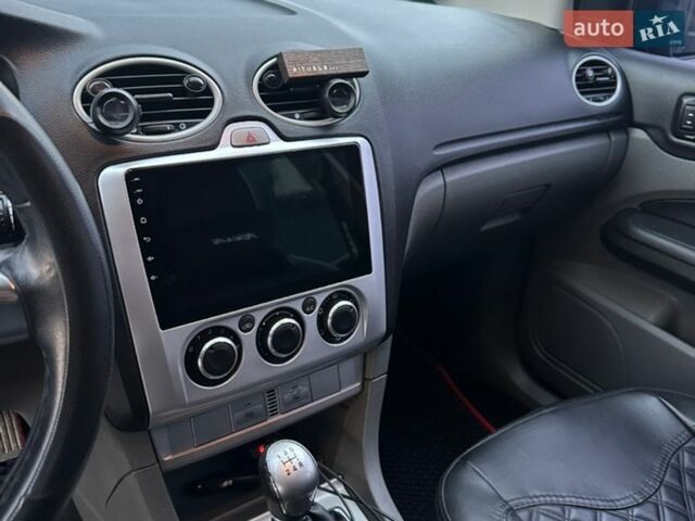 Чорний Форд Фокус, об'ємом двигуна 1.6 л та пробігом 295 тис. км за 5599 $, фото 16 на Automoto.ua