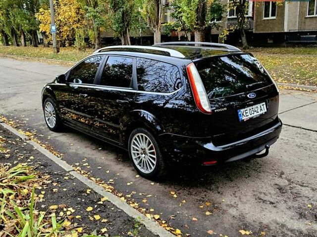 Черный Форд Фокус, объемом двигателя 1.8 л и пробегом 170 тыс. км за 6300 $, фото 2 на Automoto.ua