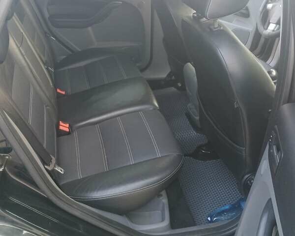 Форд Фокус 2008 у Тернополі на Automoto.ua Чорний Форд Фокус, об'ємом двигуна 2 л та пробігом 233 тис. км за 6300 $, фото 14 на Automoto.ua