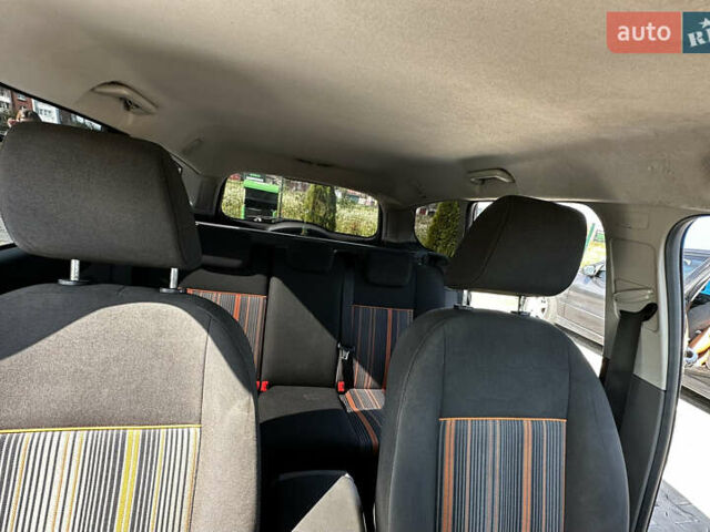 Черный Форд Фокус, объемом двигателя 1.6 л и пробегом 240 тыс. км за 5499 $, фото 2 на Automoto.ua