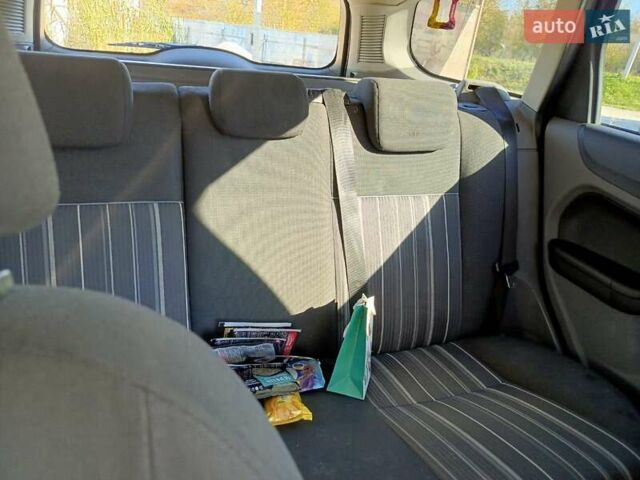 Чорний Форд Фокус, об'ємом двигуна 1.6 л та пробігом 208 тис. км за 5800 $, фото 9 на Automoto.ua