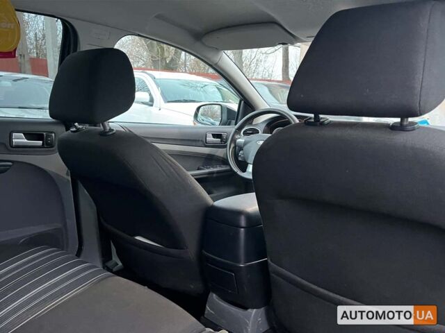 Черный Форд Фокус, объемом двигателя 1.6 л и пробегом 201 тыс. км за 5999 $, фото 18 на Automoto.ua
