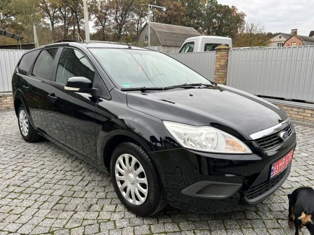 Черный Форд Фокус, объемом двигателя 1.6 л и пробегом 200 тыс. км за 5500 $, фото 2 на Automoto.ua