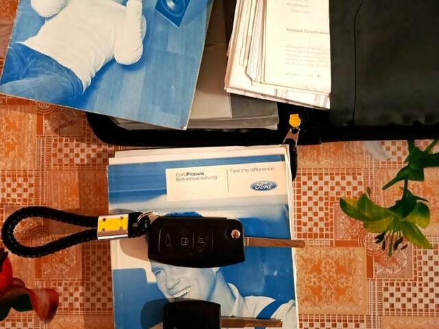 Форд Фокус 2008 у Кельменцах на Automoto.ua Чорний Форд Фокус, об'ємом двигуна 1.6 л та пробігом 208 тис. км за 5800 $, фото 11 на Automoto.ua