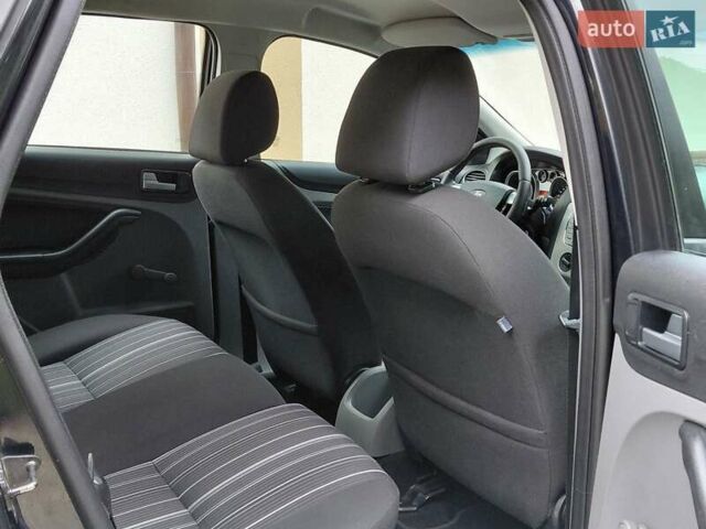 Форд Фокус 2008 в Самборе на Automoto.ua Черный Форд Фокус, объемом двигателя 1.6 л и пробегом 225 тыс. км за 4999 $, фото 64 на Automoto.ua