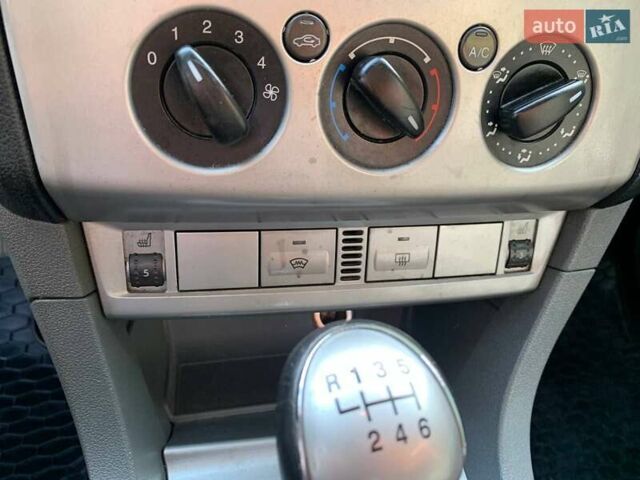 Форд Фокус 2008 в Гайвороне на Automoto.ua Черный Форд Фокус, объемом двигателя 2 л и пробегом 293 тыс. км за 5100 $, фото 35 на Automoto.ua