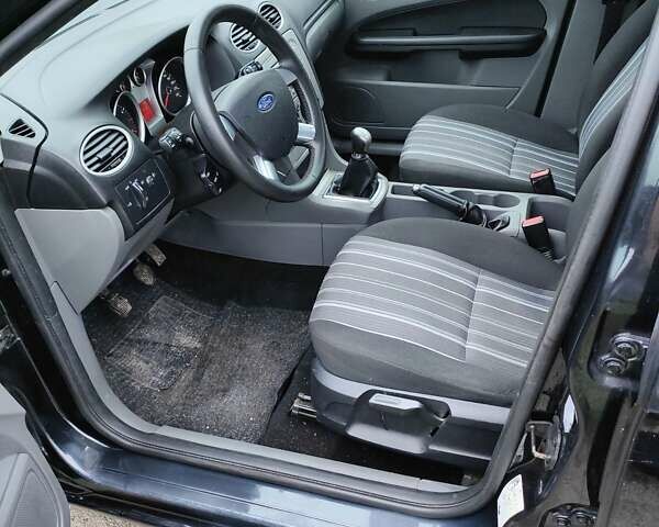 Форд Фокус 2009 у Запоріжжя на Automoto.ua Чорний Форд Фокус, об'ємом двигуна 1.6 л та пробігом 221 тис. км за 5400 $, фото 16 на Automoto.ua