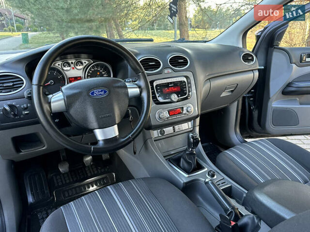 Черный Форд Фокус, объемом двигателя 2 л и пробегом 205 тыс. км за 6150 $, фото 73 на Automoto.ua