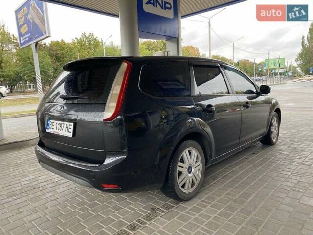 Черный Форд Фокус, объемом двигателя 1.6 л и пробегом 257 тыс. км за 6400 $, фото 7 на Automoto.ua