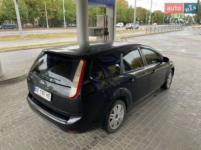 Черный Форд Фокус, объемом двигателя 1.6 л и пробегом 257 тыс. км за 6400 $, фото 8 на Automoto.ua