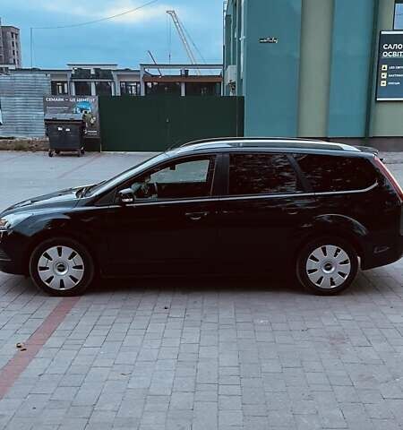 Черный Форд Фокус, объемом двигателя 1.8 л и пробегом 240 тыс. км за 5690 $, фото 4 на Automoto.ua