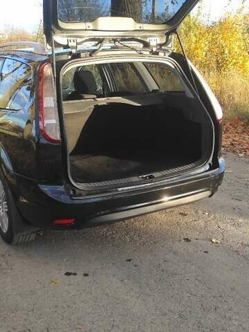 Форд Фокус 2009 в Каменке-Бугской на Automoto.ua Черный Форд Фокус, объемом двигателя 1.8 л и пробегом 356 тыс. км за 5200 $, фото 8 на Automoto.ua