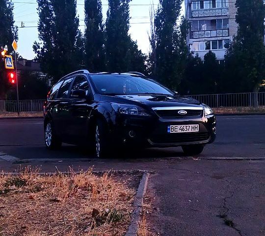 Черный Форд Фокус, объемом двигателя 1.6 л и пробегом 194 тыс. км за 5999 $, фото 3 на Automoto.ua