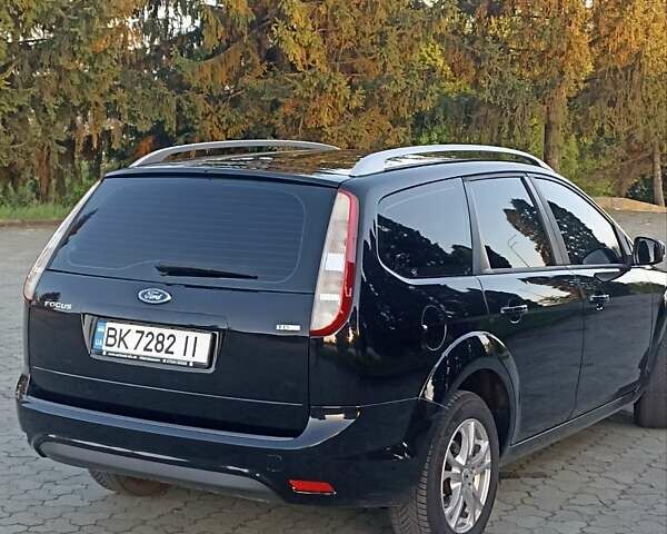 Черный Форд Фокус, объемом двигателя 1.6 л и пробегом 247 тыс. км за 5900 $, фото 13 на Automoto.ua