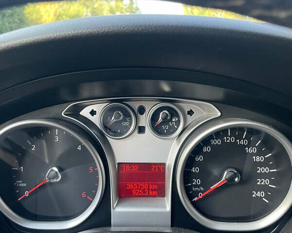 Черный Форд Фокус, объемом двигателя 2 л и пробегом 366 тыс. км за 6999 $, фото 9 на Automoto.ua