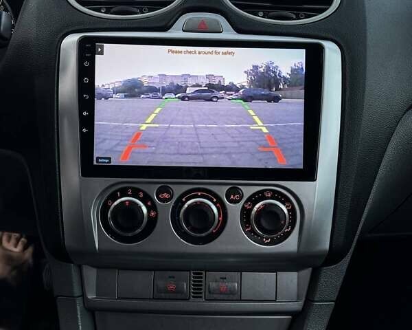 Чорний Форд Фокус, об'ємом двигуна 1.6 л та пробігом 183 тис. км за 6100 $, фото 28 на Automoto.ua