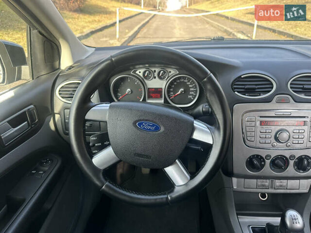 Черный Форд Фокус, объемом двигателя 1.56 л и пробегом 240 тыс. км за 6350 $, фото 23 на Automoto.ua
