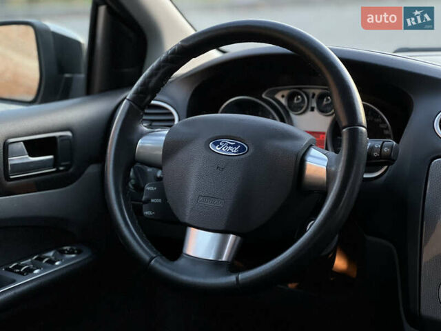 Черный Форд Фокус, объемом двигателя 1.6 л и пробегом 225 тыс. км за 6500 $, фото 20 на Automoto.ua