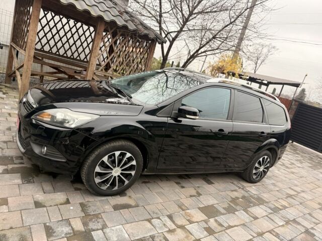 Черный Форд Фокус, объемом двигателя 2 л и пробегом 270 тыс. км за 5000 $, фото 2 на Automoto.ua