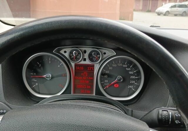 Черный Форд Фокус, объемом двигателя 1.6 л и пробегом 208 тыс. км за 6565 $, фото 2 на Automoto.ua