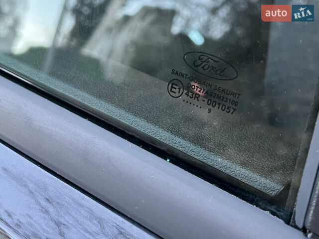 Черный Форд Фокус, объемом двигателя 1.6 л и пробегом 225 тыс. км за 6500 $, фото 25 на Automoto.ua