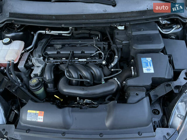 Черный Форд Фокус, объемом двигателя 1.6 л и пробегом 225 тыс. км за 6500 $, фото 31 на Automoto.ua