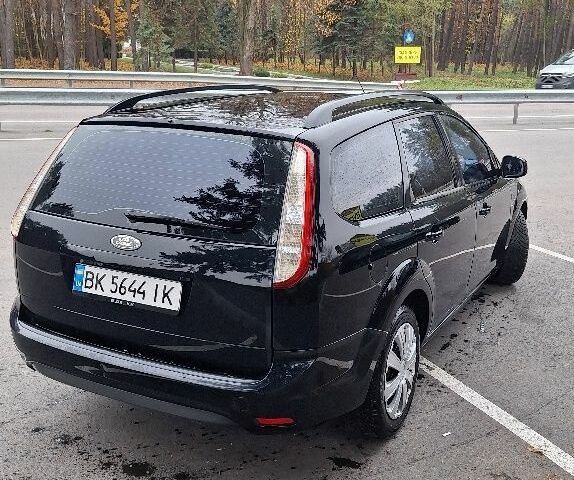 Черный Форд Фокус, объемом двигателя 1.6 л и пробегом 297 тыс. км за 5000 $, фото 5 на Automoto.ua