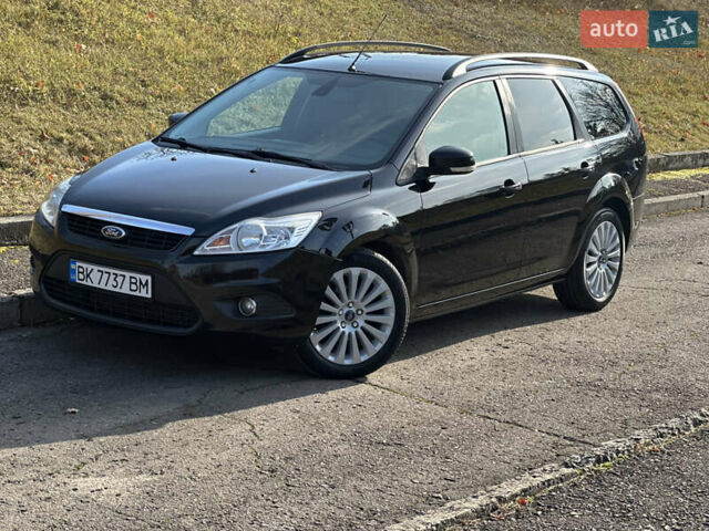 Черный Форд Фокус, объемом двигателя 1.56 л и пробегом 240 тыс. км за 6350 $, фото 2 на Automoto.ua