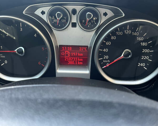 Форд Фокус 2009 у Ужгороді на Automoto.ua Чорний Форд Фокус, об'ємом двигуна 1.6 л та пробігом 210 тис. км за 5800 $, фото 3 на Automoto.ua