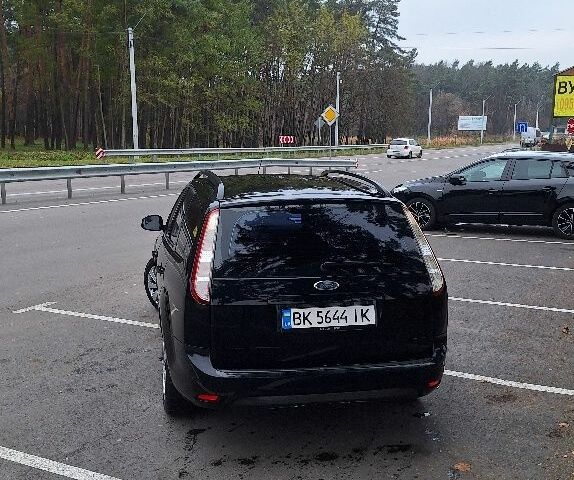 Черный Форд Фокус, объемом двигателя 1.6 л и пробегом 297 тыс. км за 5000 $, фото 6 на Automoto.ua