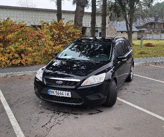 Черный Форд Фокус, объемом двигателя 1.6 л и пробегом 297 тыс. км за 5000 $, фото 1 на Automoto.ua